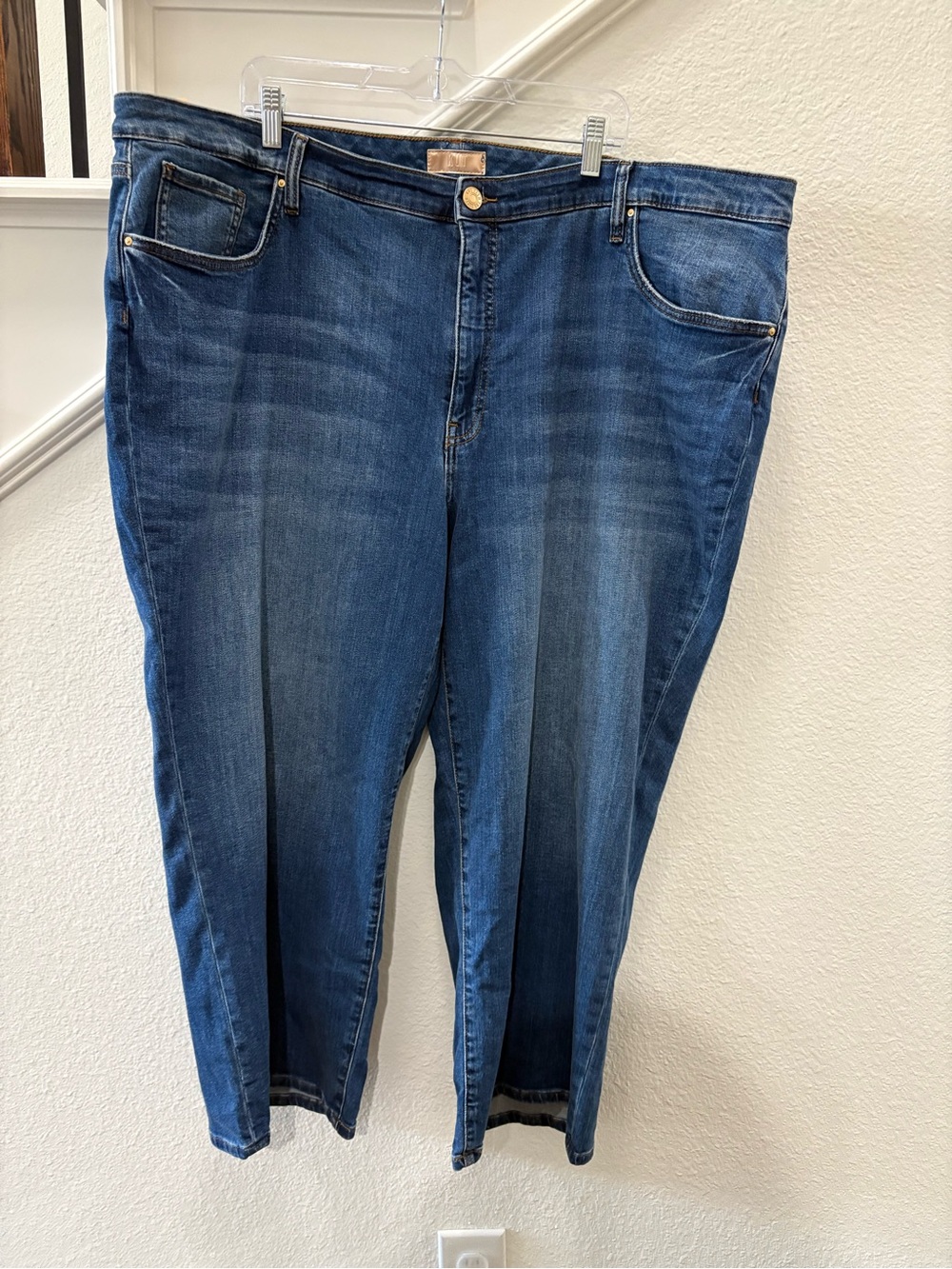 NWT Kut from the Kloth High Rise Charolette Wide Leg Jeans